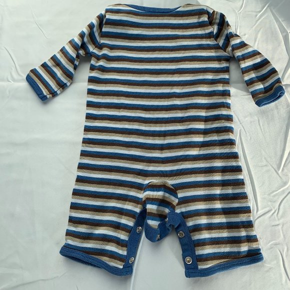 Old Navy Long Sleeve Onesie Button Snap Legs - Picture 5 of 5